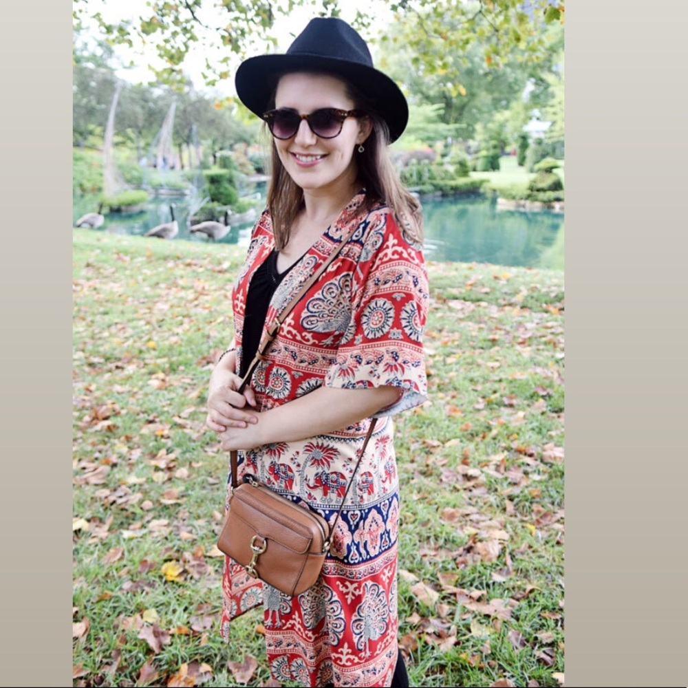 Chaser NWT red white boho kimono